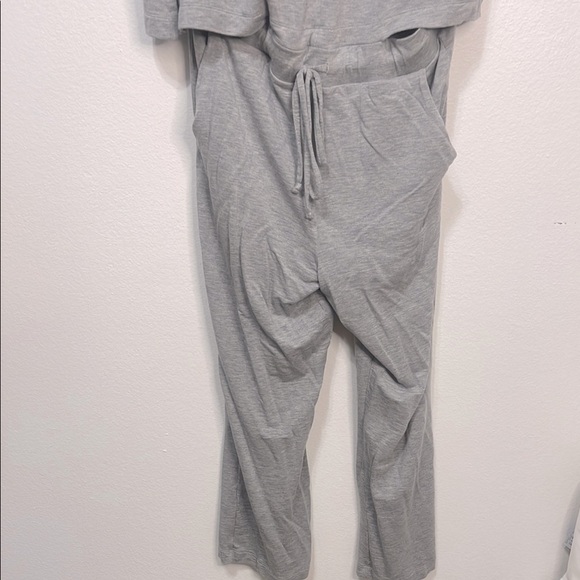 CAbi Summer Jumpsuit Gray Sleeveless Size Medium PTP 20” EUC - Picture 5 of 12